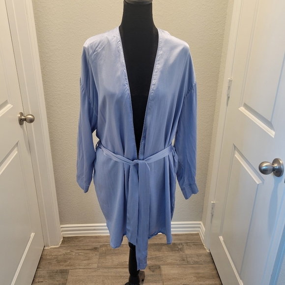 Victoria's Secret Other - Victoria's Secret Gold Lable Vintage 100% Silk Robe Blue One Size